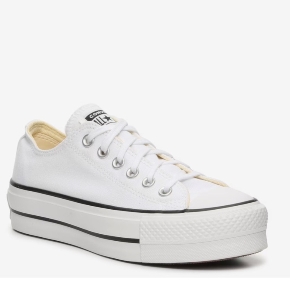 Converse Chuck Taylor Platform Sneaker - Women's 6